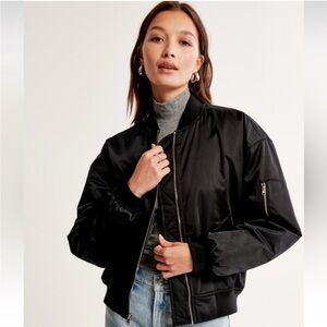 Classic Black Bomber Jacket with Stand-Up Collar and Relaxed Fit